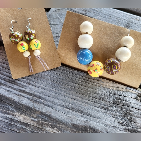 New handmade Necklace and earrings set - Picture 1 of 9